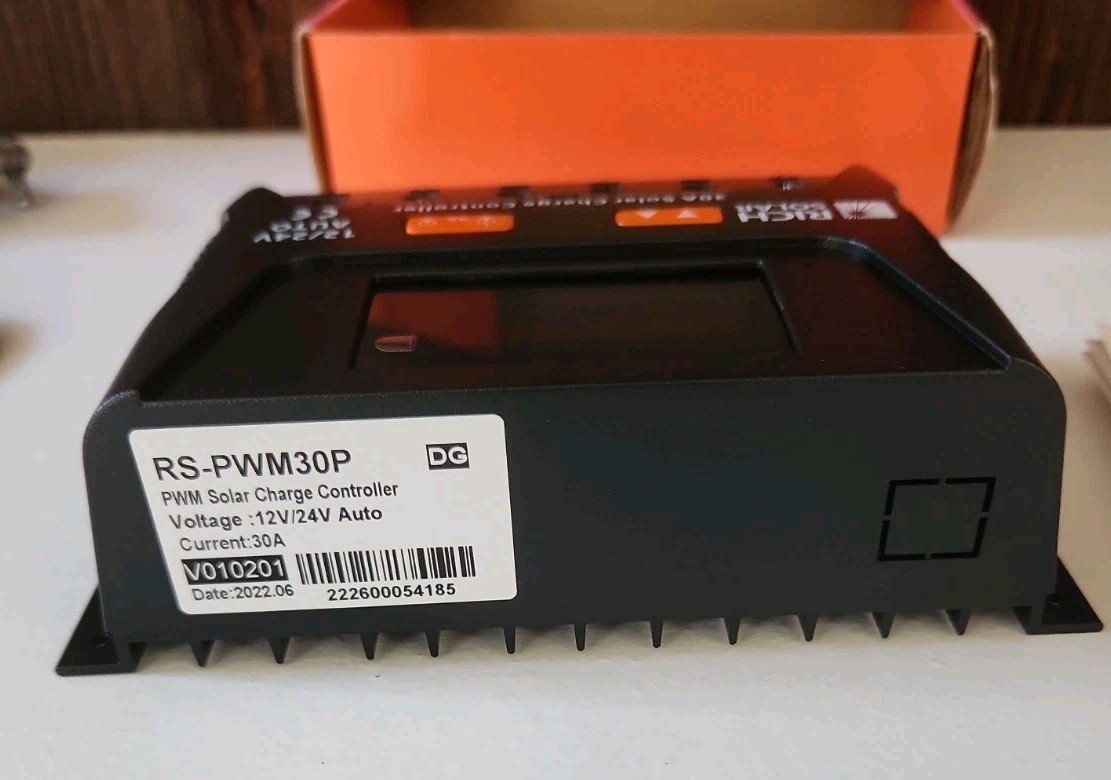 Rich Solar 30A PWM Charge Controller – 12V/24V AUTO – New IN BOX