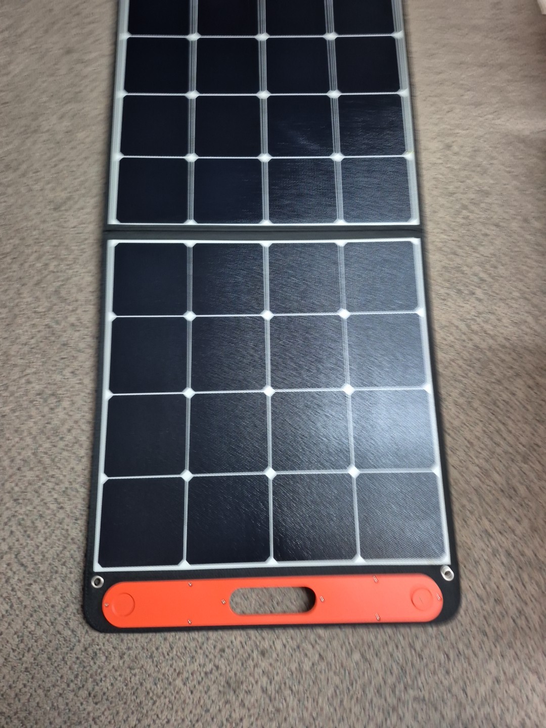 Jackery SolarSaga 100W Portable Solar Panel