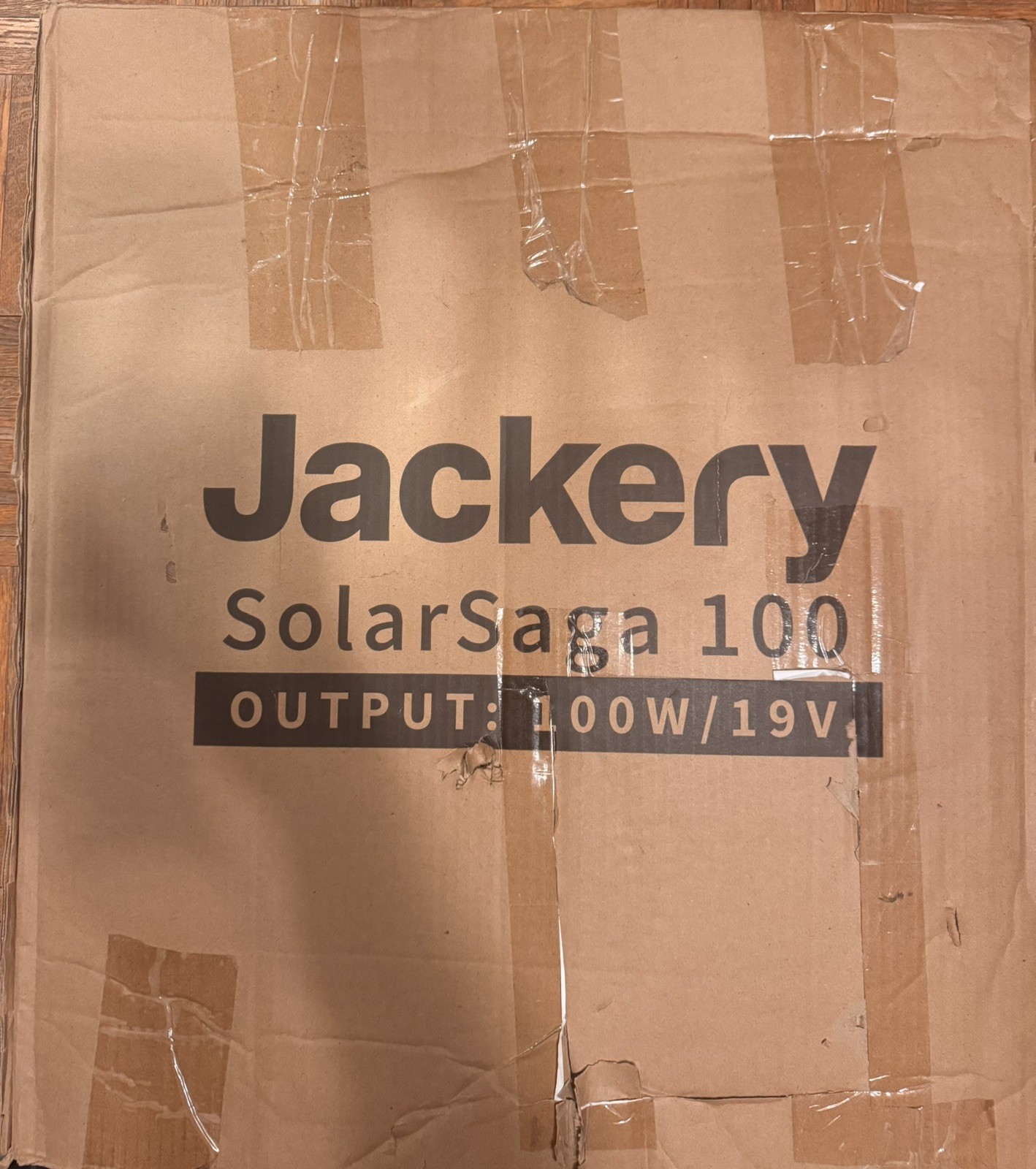 Jackery – SolarSaga 100W Solar Panel NIB MODEL JSS-100B 19v foldable w/kickstand